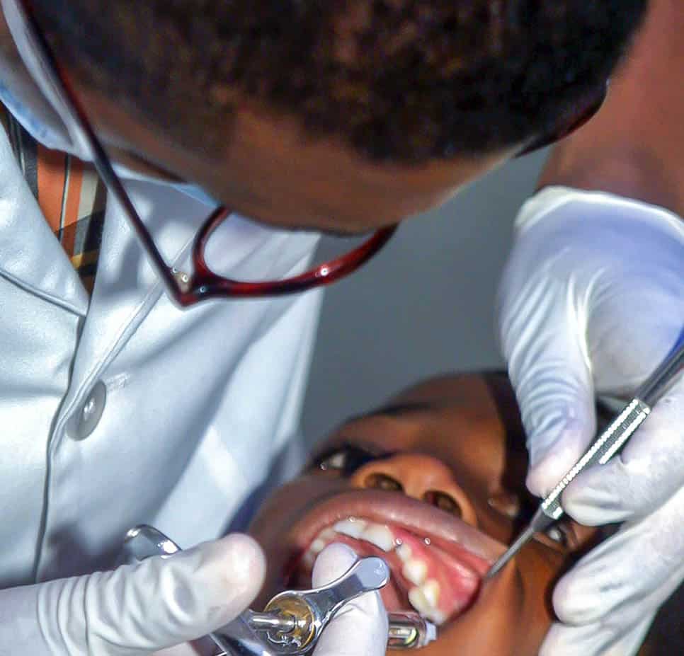 Fast and effective 1-hour teeth whitening service for instant results Loughborough